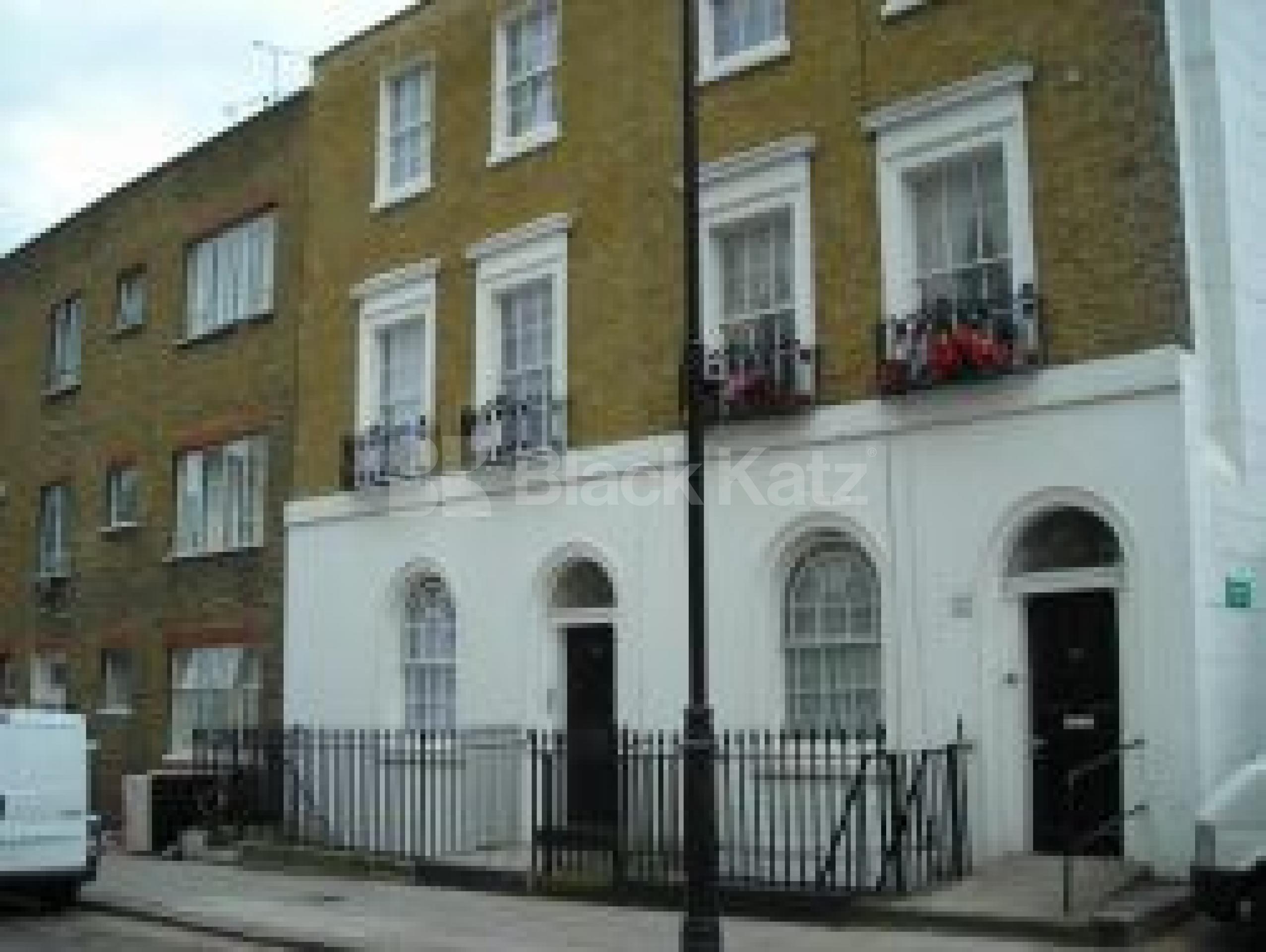 			NEW INSTRUCTION!, Studio Apartment, 1 bath, 1 reception Studio			 St Chad Street, RUSSELL SQUARE WC1H